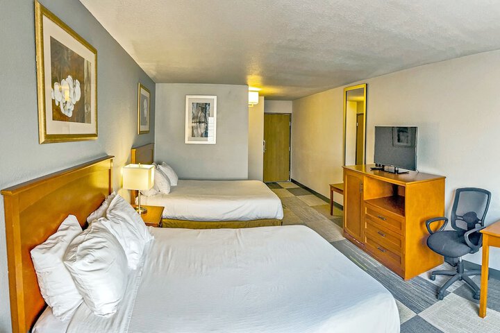 Room 12 of 13