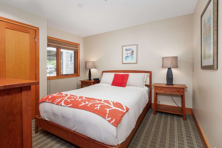 Headlands Coastal Lodge & Spa