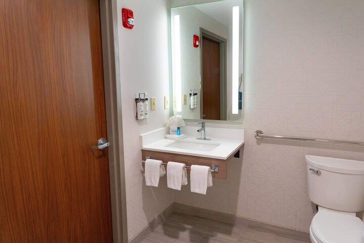 Room 29 of 61