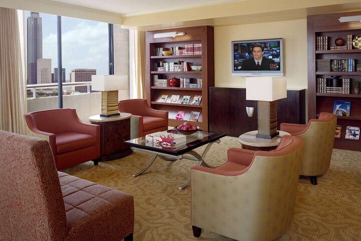 Room 32 of 62