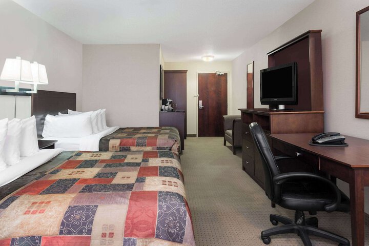 Room 9 of 56