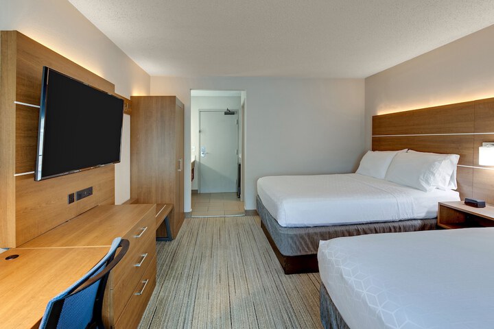 Room 13 of 29
