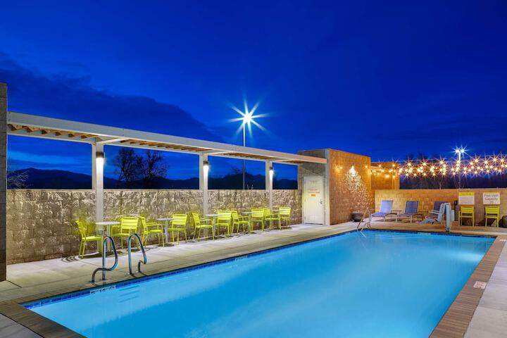 Pool 6 of 53