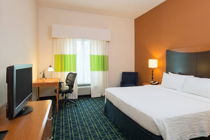Room 11 of 21