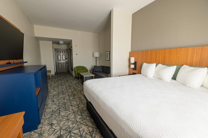 Country Inn & Suites by Radisson St. Petersburg - Clearwater, FL