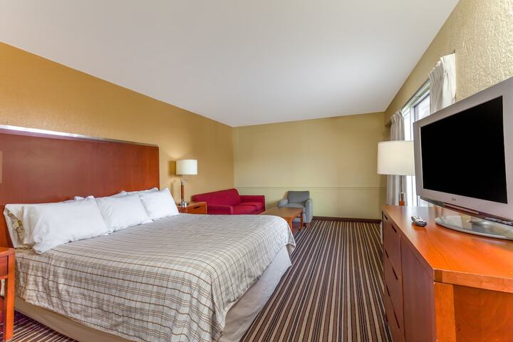 Room 7 of 13