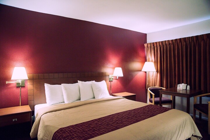 Room 14 of 34