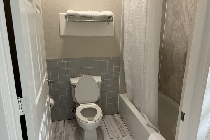 Room 21 of 30