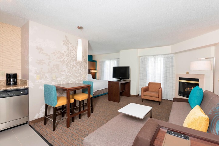 Room 17 of 42