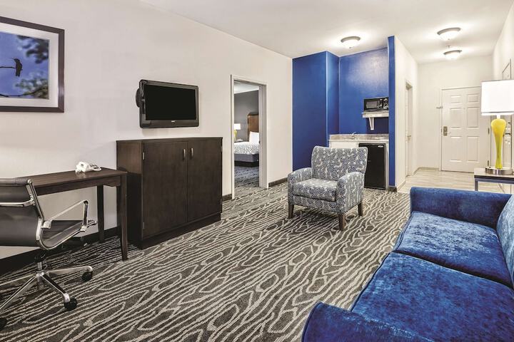 Room 21 of 50