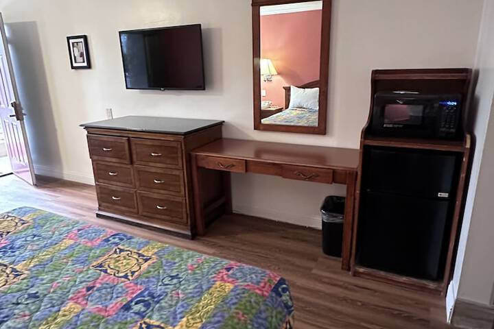Room 15 of 26