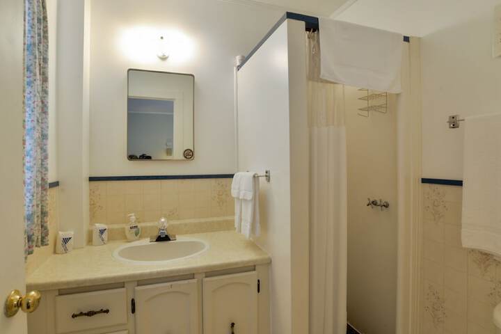 Room 30 of 42