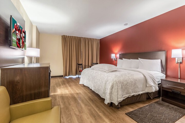 Room 13 of 35