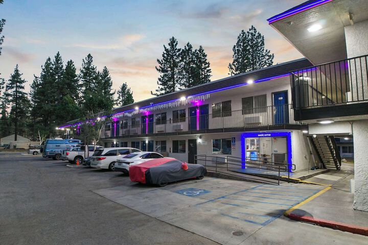 Hotel 2 of 31