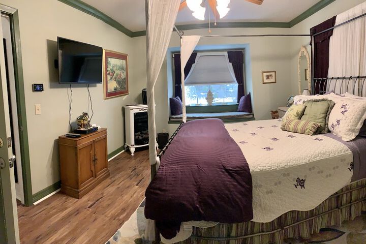 Room 48 of 110