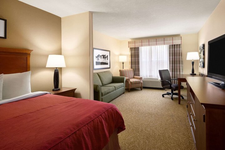 Room 10 of 14