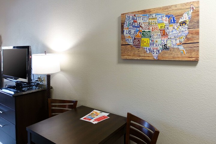 Room 27 of 31