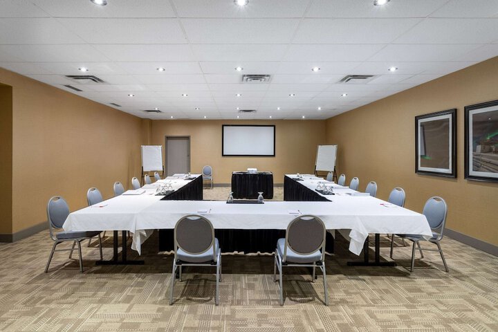 Ramada by Wyndham Northern Grand Hotel & Conference Centre
