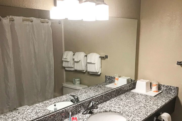 Room 11 of 26