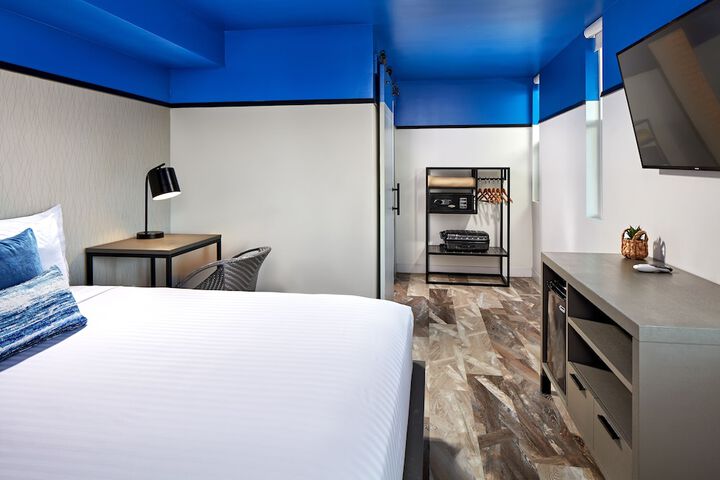 Room 19 of 31