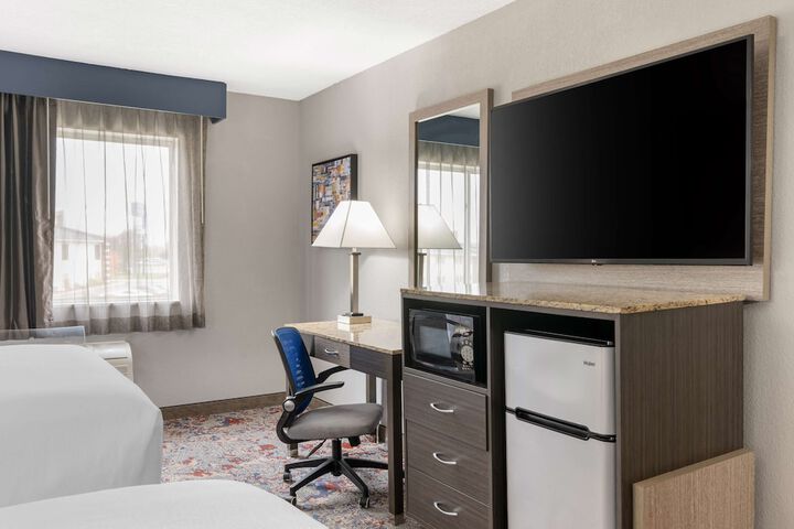 Room 25 of 31