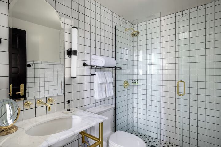 The Avery Hotel
