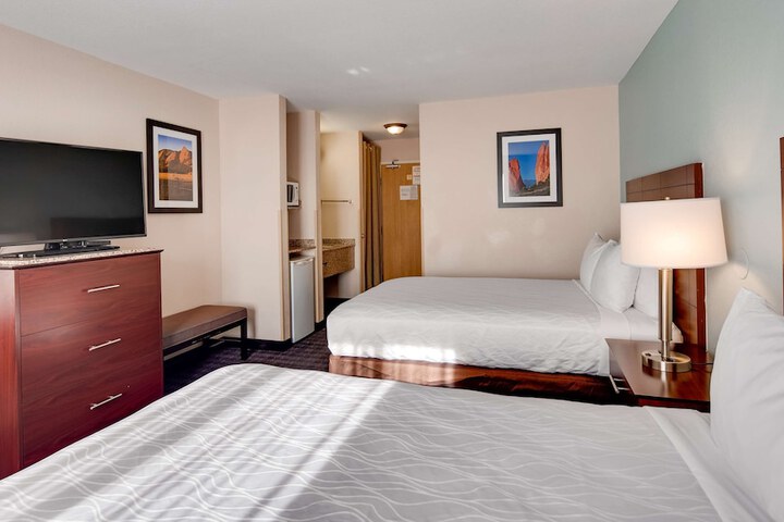 Room 30 of 50
