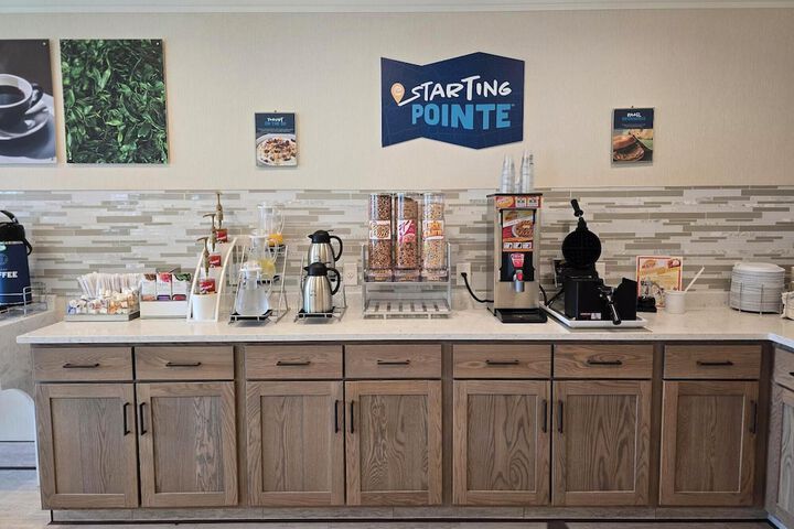 Breakfast/Coffee Service 58 of 65