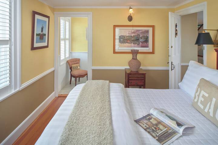 Room 40 of 92
