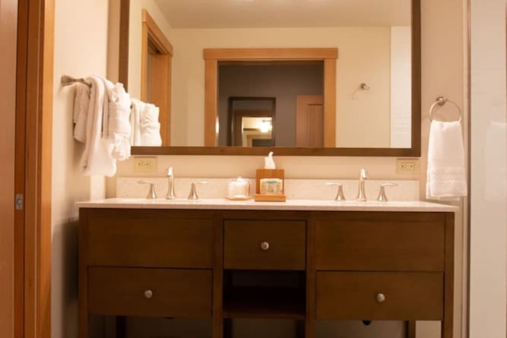 Room 30 of 61
