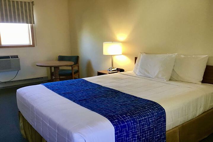 Room 11 of 22