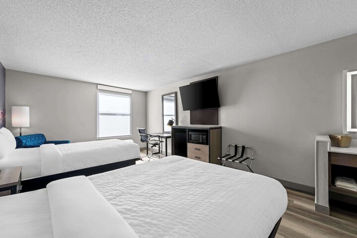 Room 14 of 37