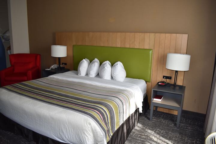 Country Inn & Suites by Radisson Hagerstown, MD