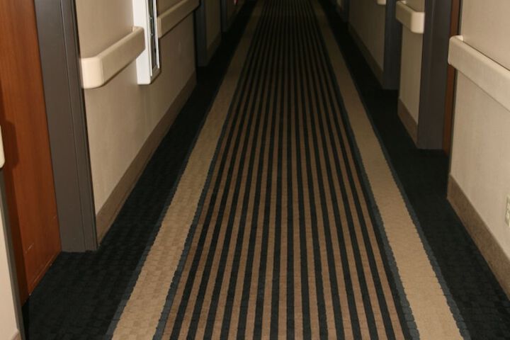 Ballroom/Hall 32 of 37