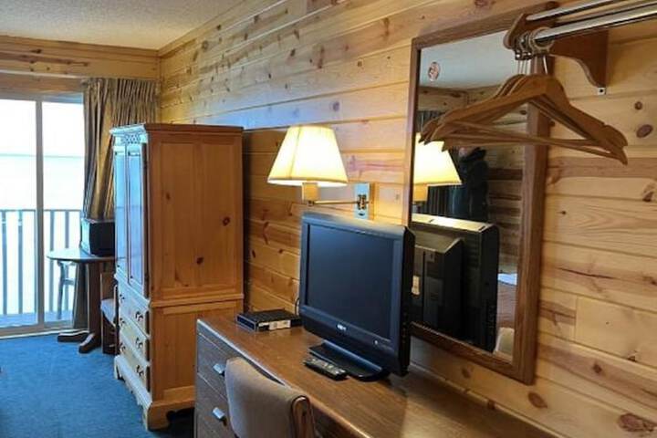Waterfront Inn - Mackinaw City