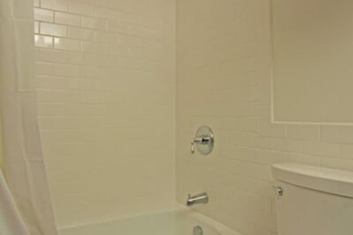 Room 21 of 31