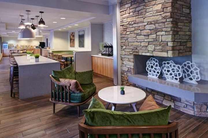 Fairfield Inn & Suites by Marriott Detroit Livonia