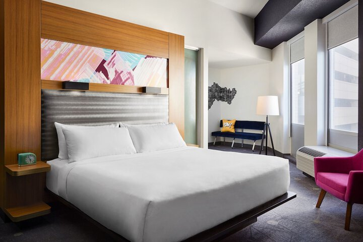 Room 6 of 21