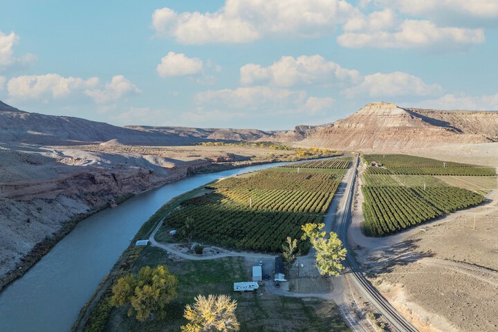 Honey Rock Landing