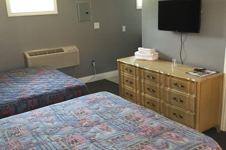 Room 32 of 34