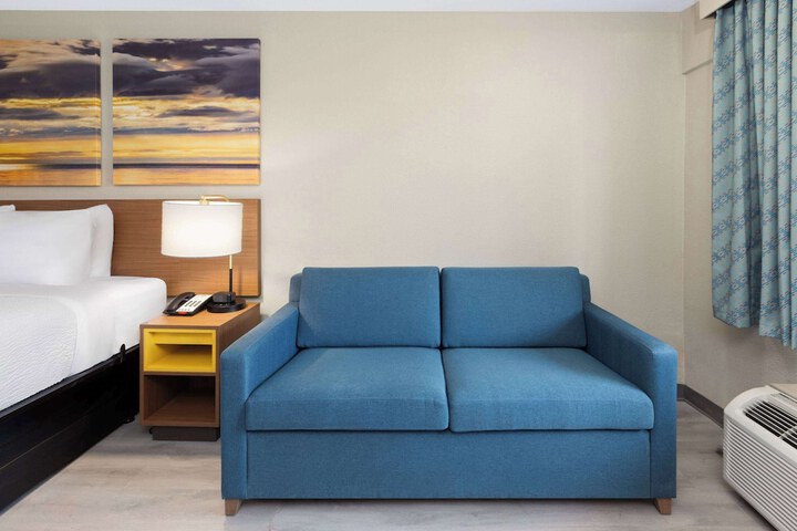 Room 20 of 26