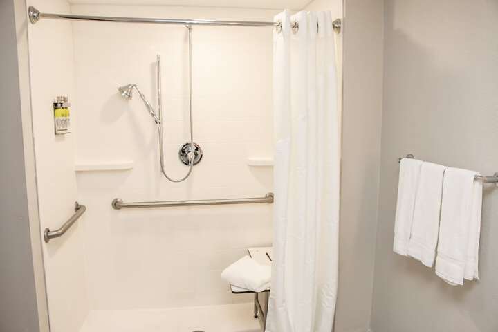 Holiday Inn Express Allentown North by IHG