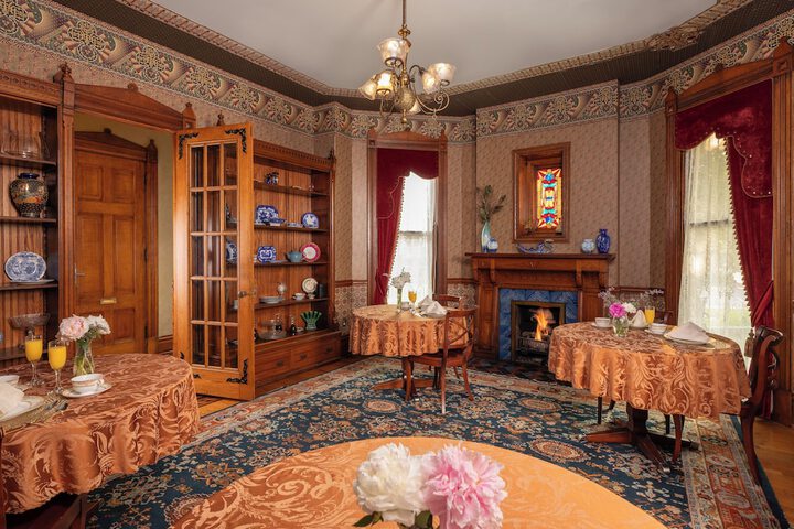 Room 33 of 45