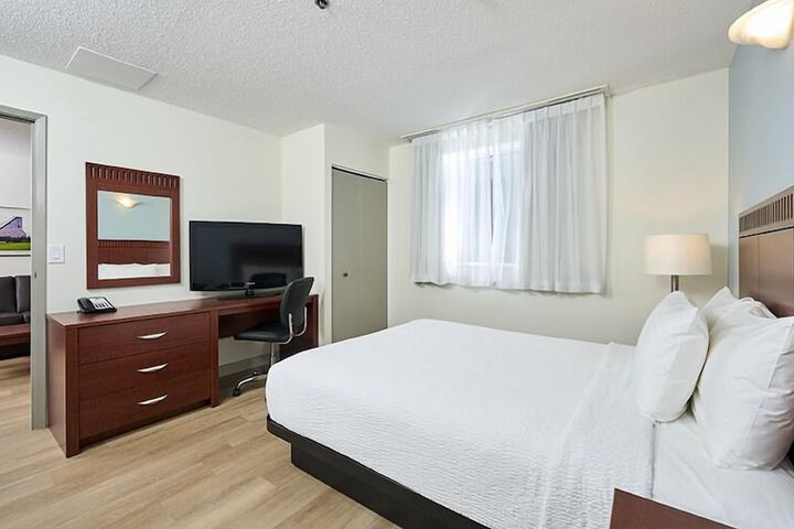 Canad Inns Destination Centre Fort Garry