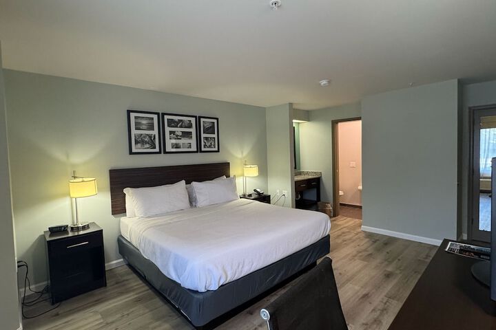 Wingate by Wyndham Bel Air I-95 Exit 77A / APG Area