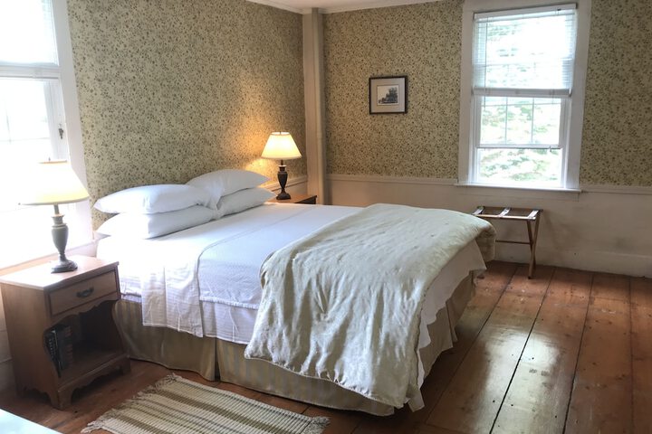 Room 38 of 80