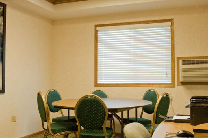 Business Center 45 of 45