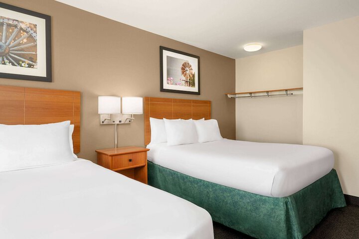Baymont by Wyndham Fremont
