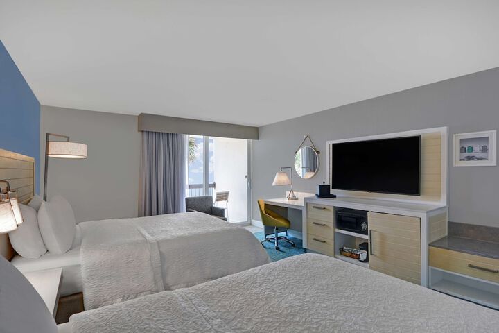 Room 35 of 84