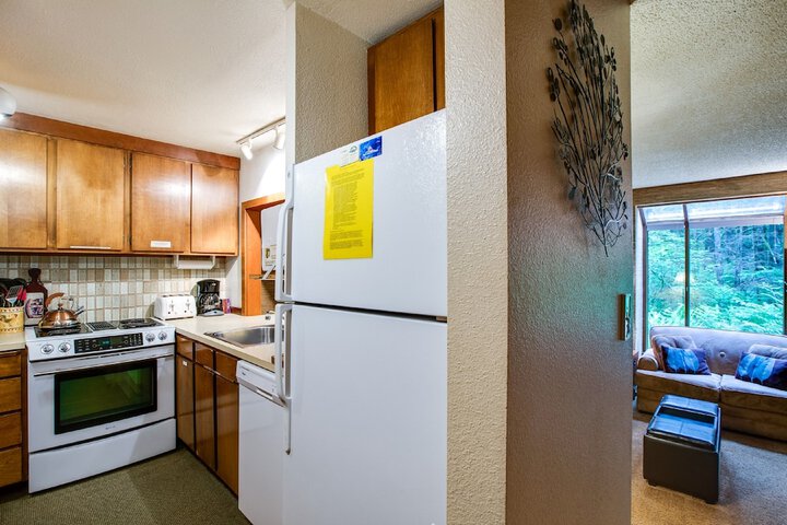 84SW - Sauna - Soaker Tub - Fireplace - Sleeps 6